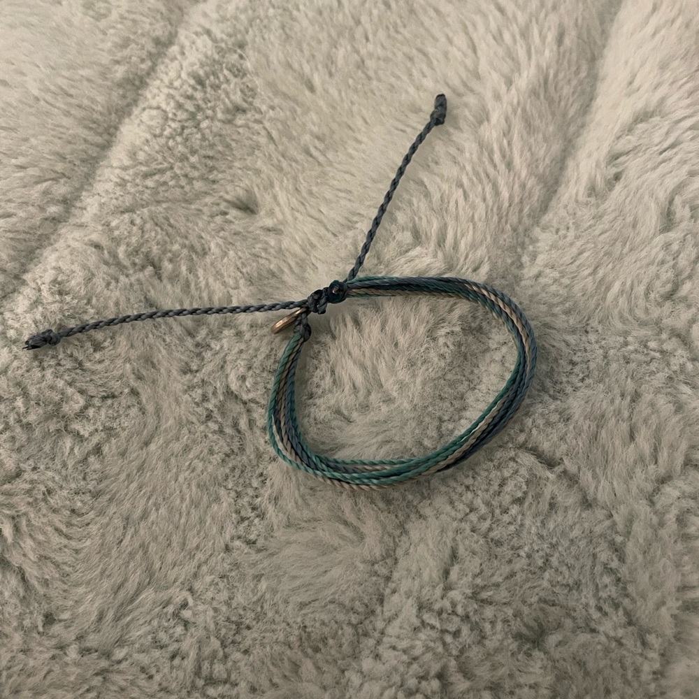 Pura Vida 3 String Bracelet